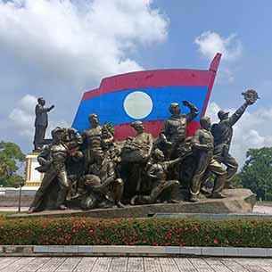 File:Laos monument thumbnail.jpg
