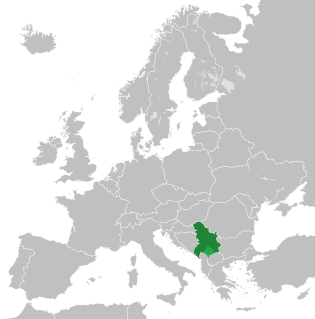 Map of Serbia and Montenegro. Occupied territory of Kosovo in light green.