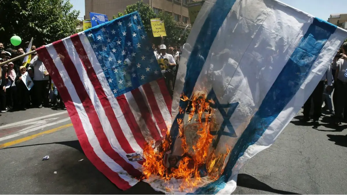 File:Burning colonizer flags.png