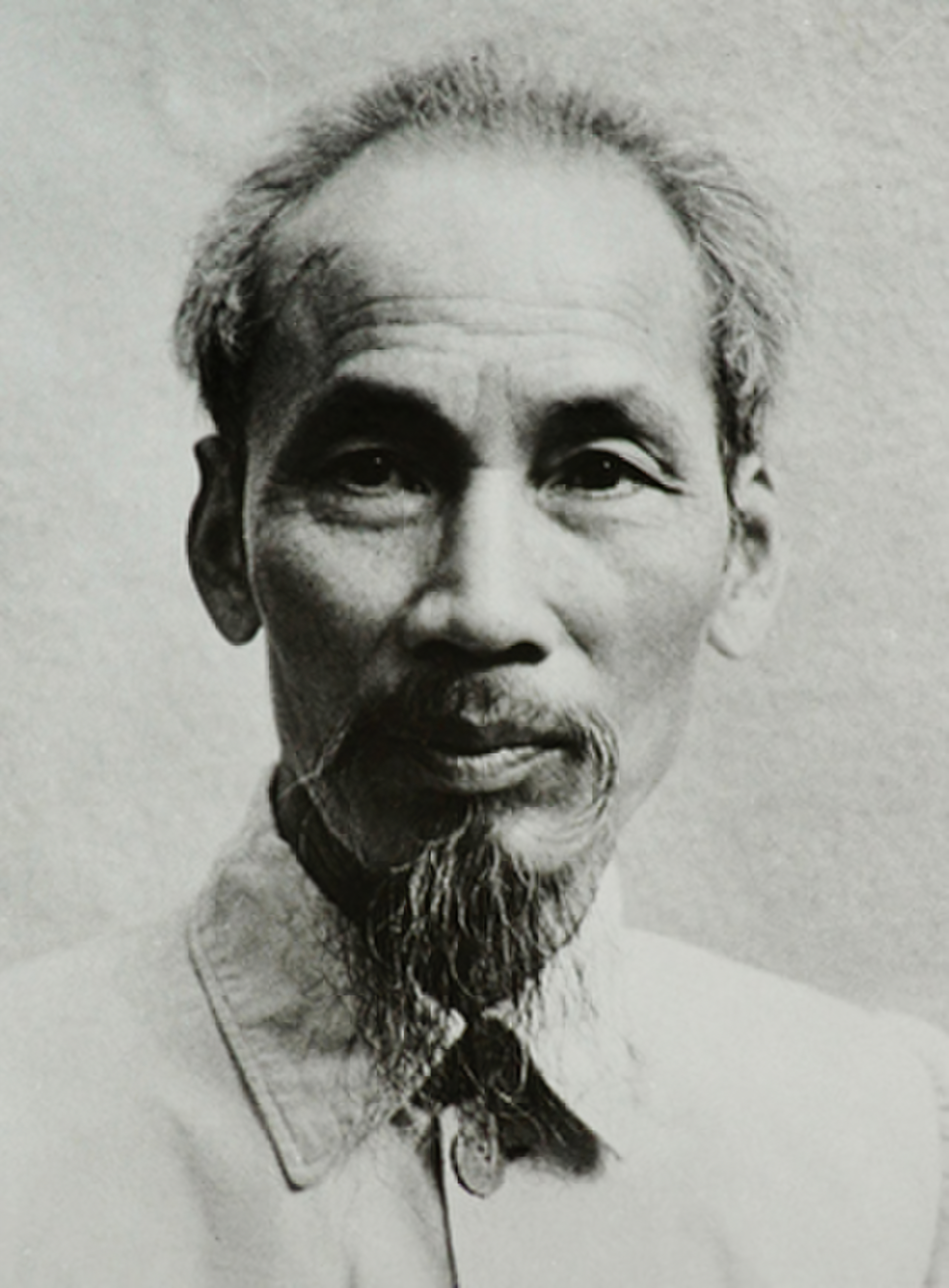 File:Ho Chi Minh 1946.jpg