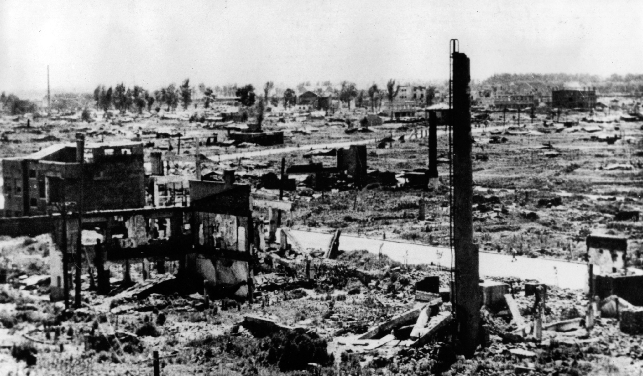 Pyongyang after U.S. Air Force bombing.jpg