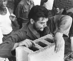 Che Guevara - trabajo voluntario - construcción.jpg