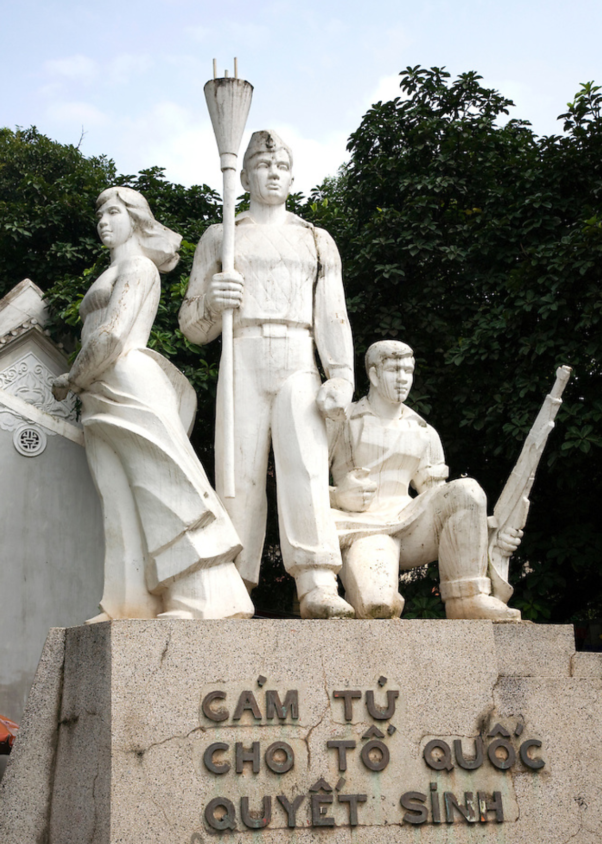 Vietnam monument.png