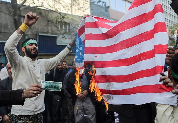 Iran burning US flag.png