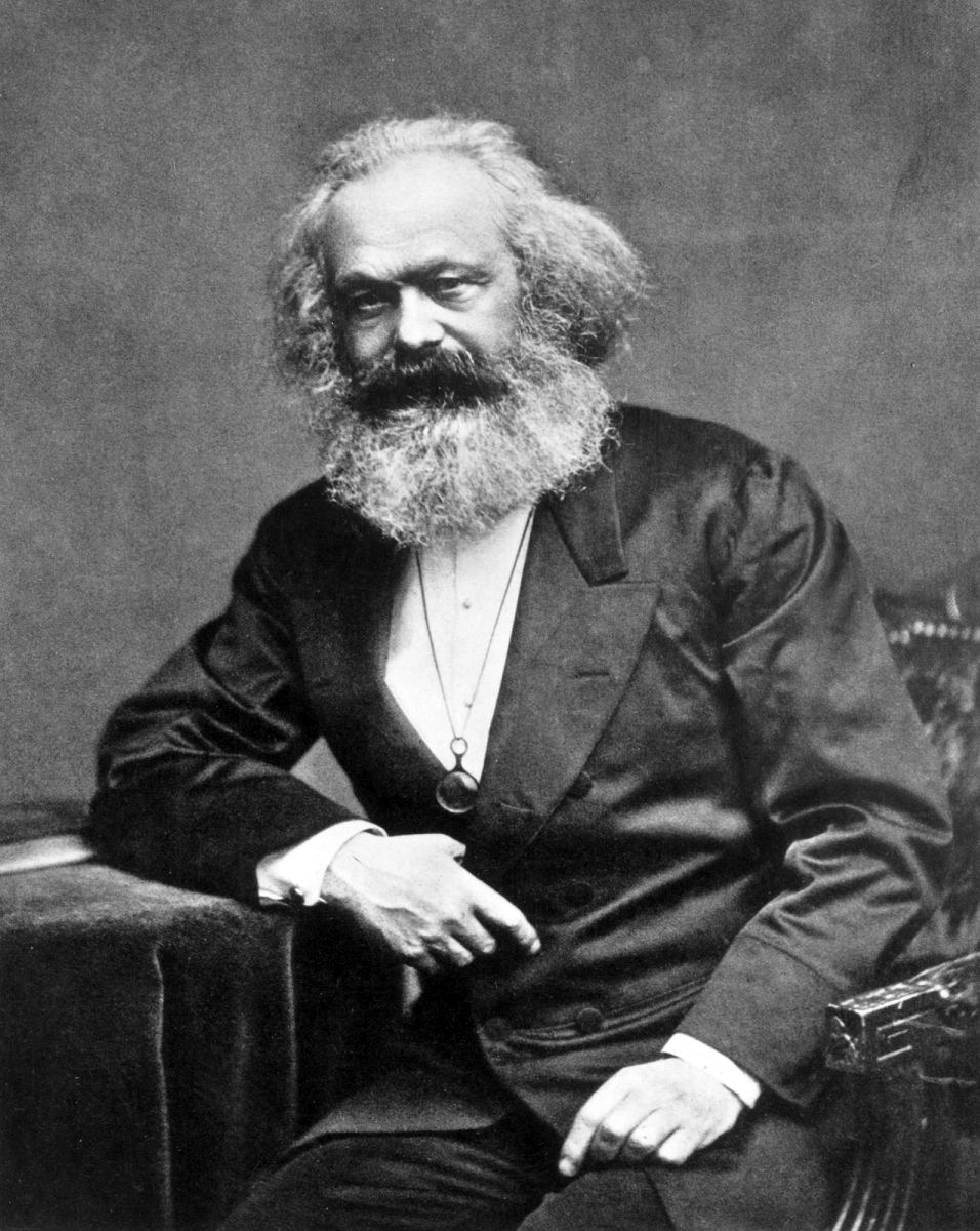 File:Karl Marx-min.png