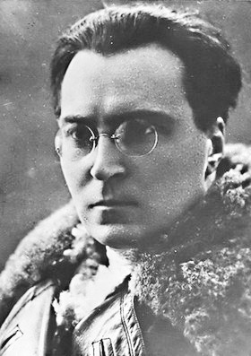 Fichier:Victor serge.jpg