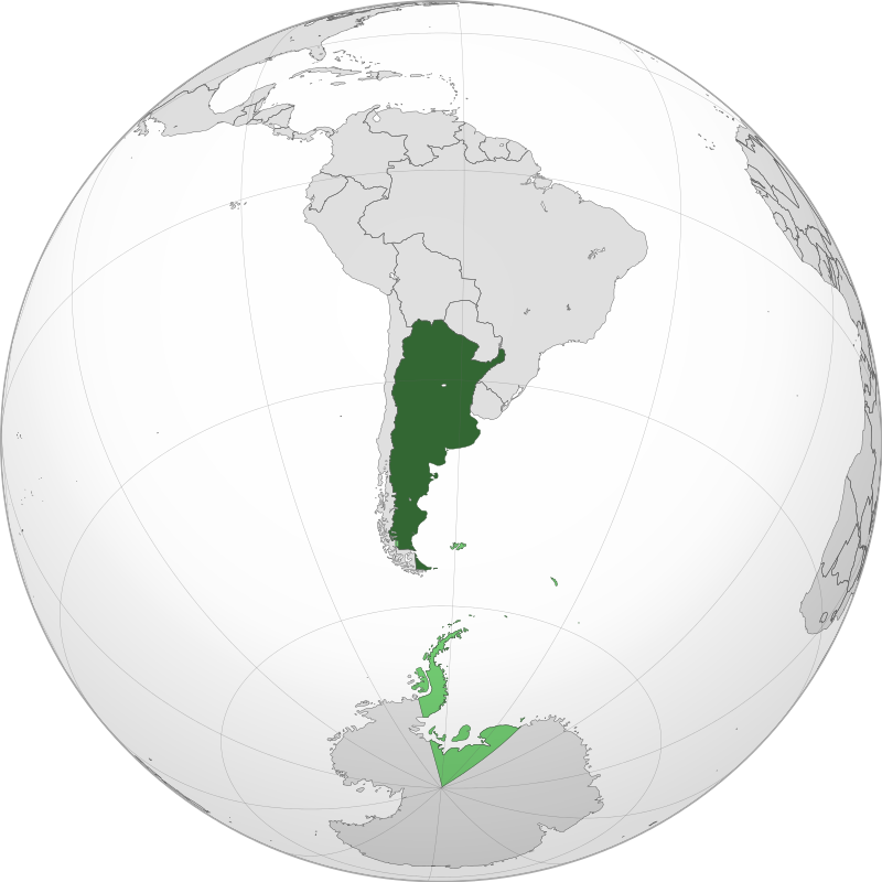Argentine territory in dark green; claimed but uncontrolled territory in light green.