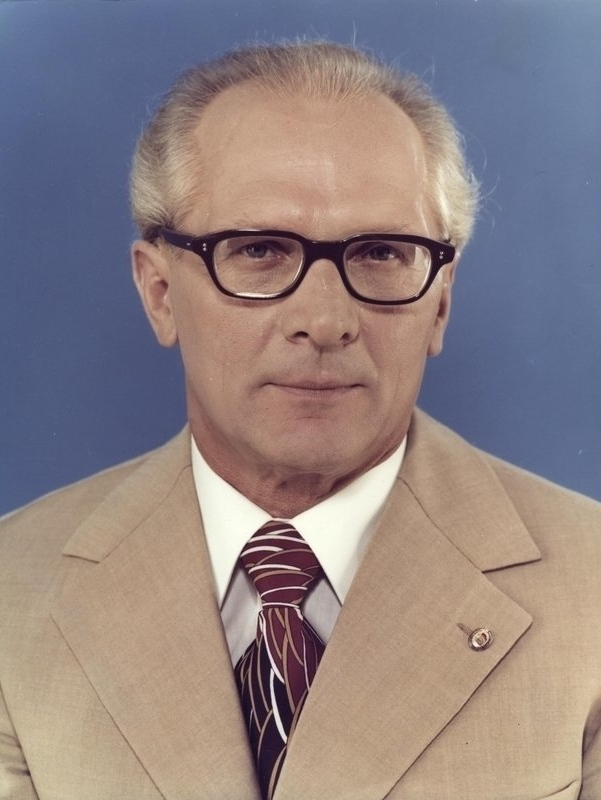 File:Erich Honecker.png