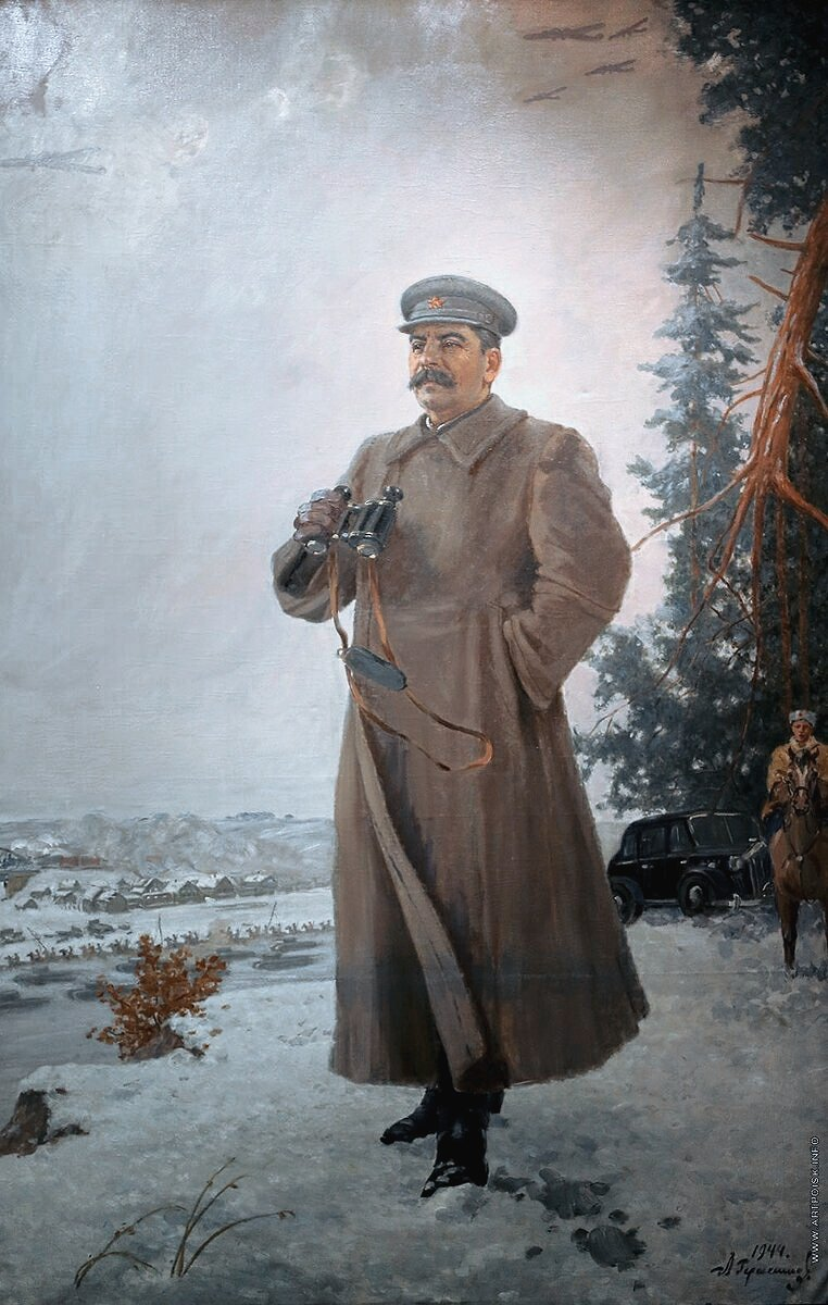 Stalin painting binoculars.png