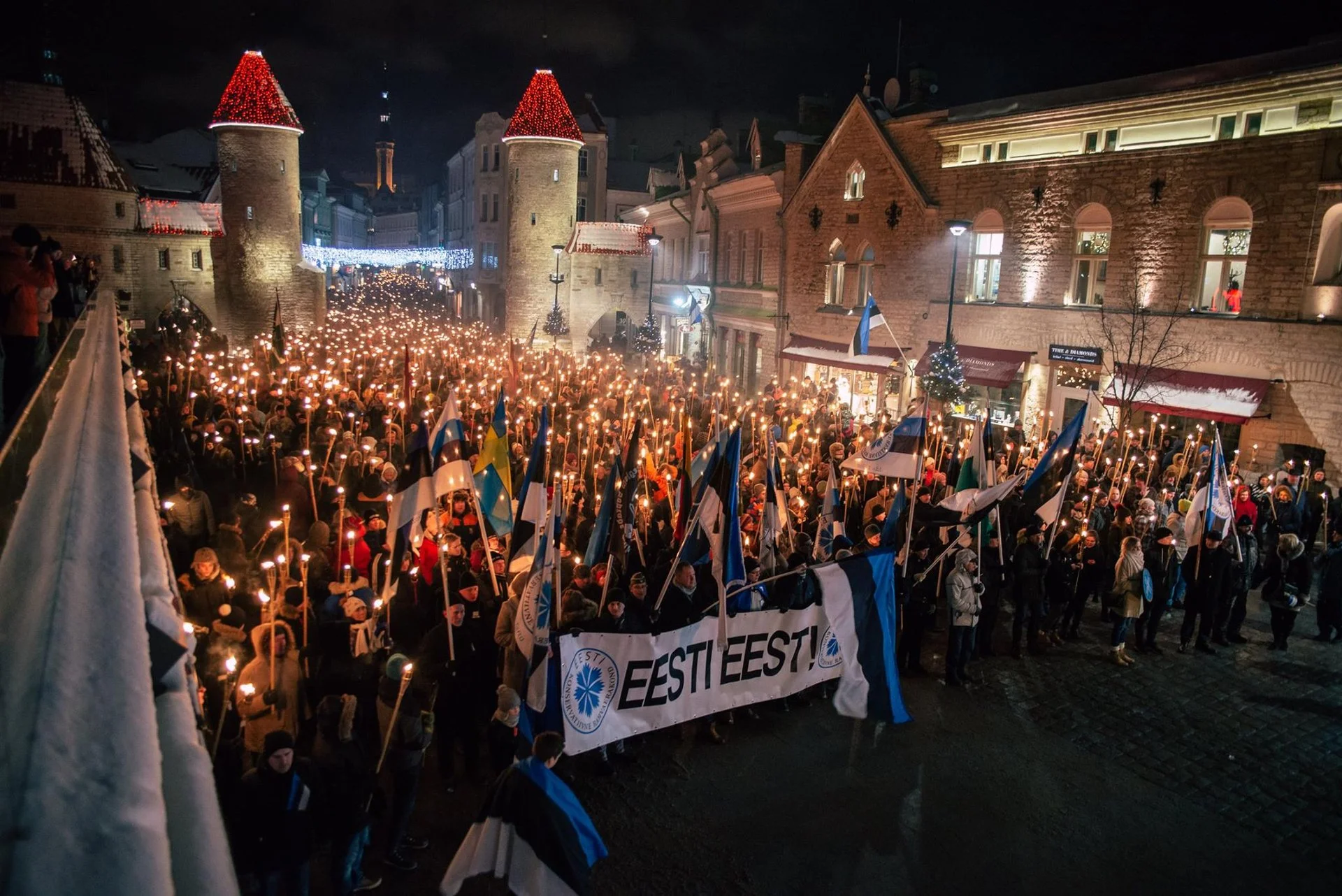 Thumbnail for File:Estonia torch march.png