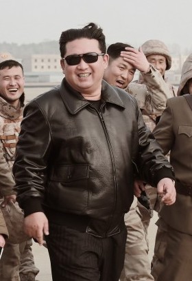 File:Kim Jong Un sunglasses.jpg