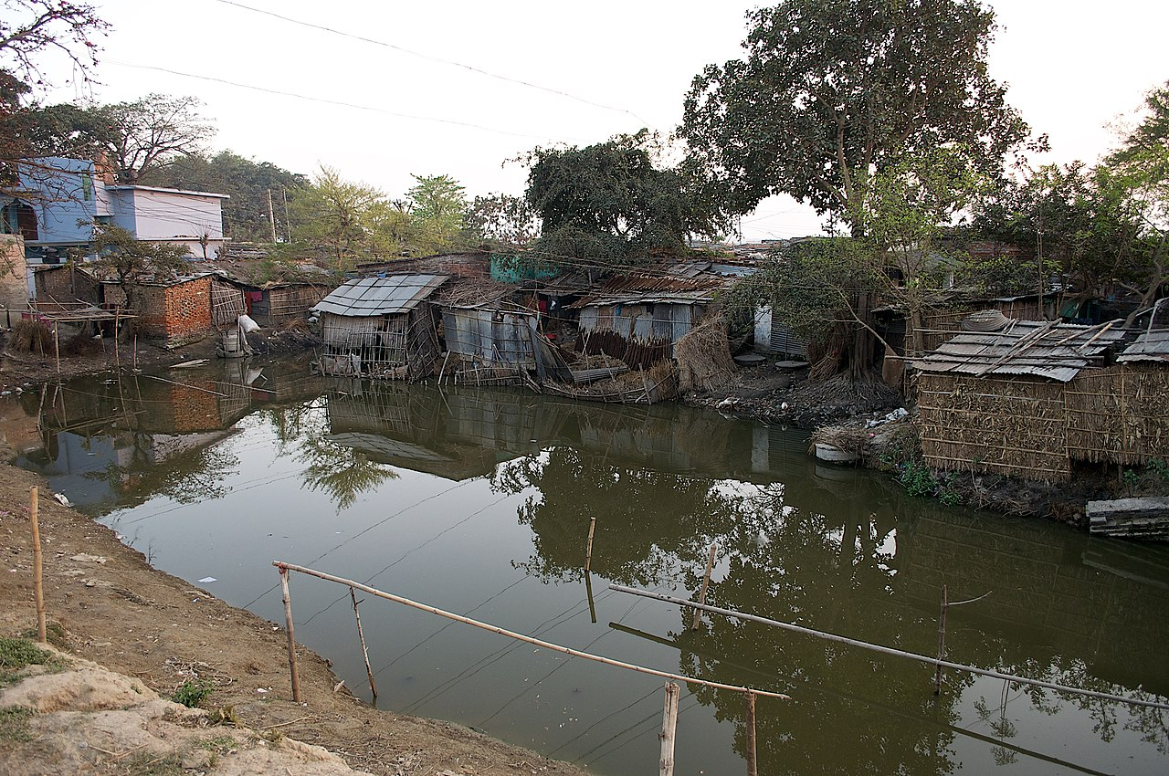 Bangladesh slums.png